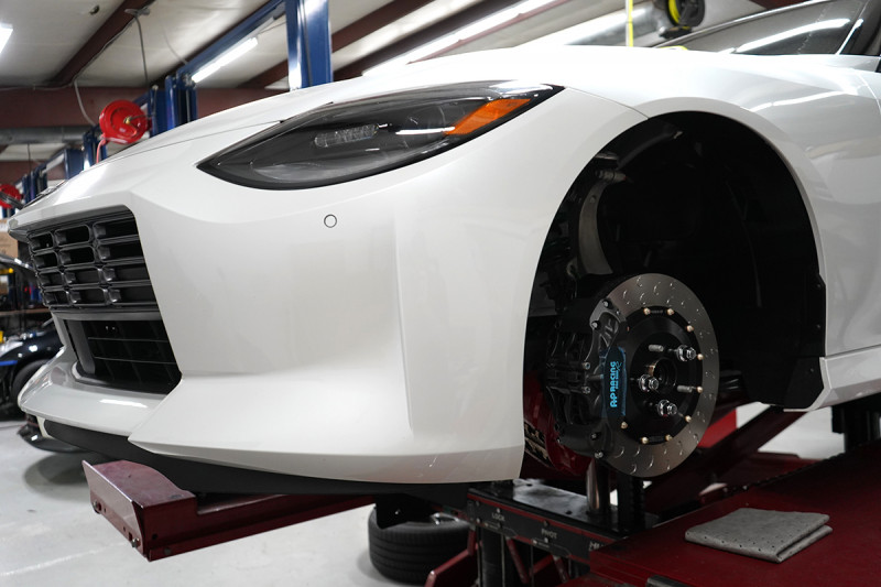 2023_nissan_z_front_9660_372_kit_angle_1.jpg