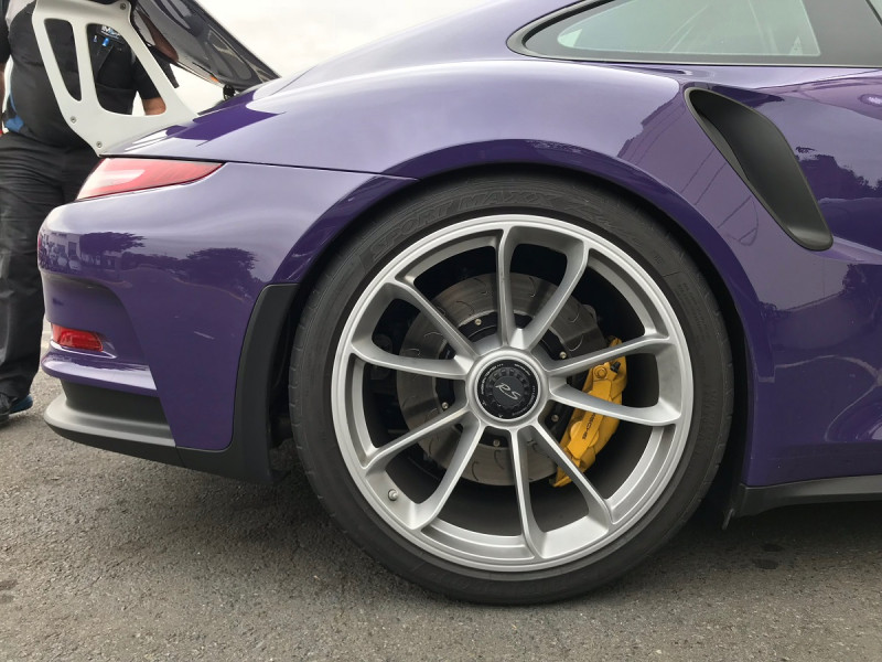 991_gt3_pccb_rear_installed_resized.jpg