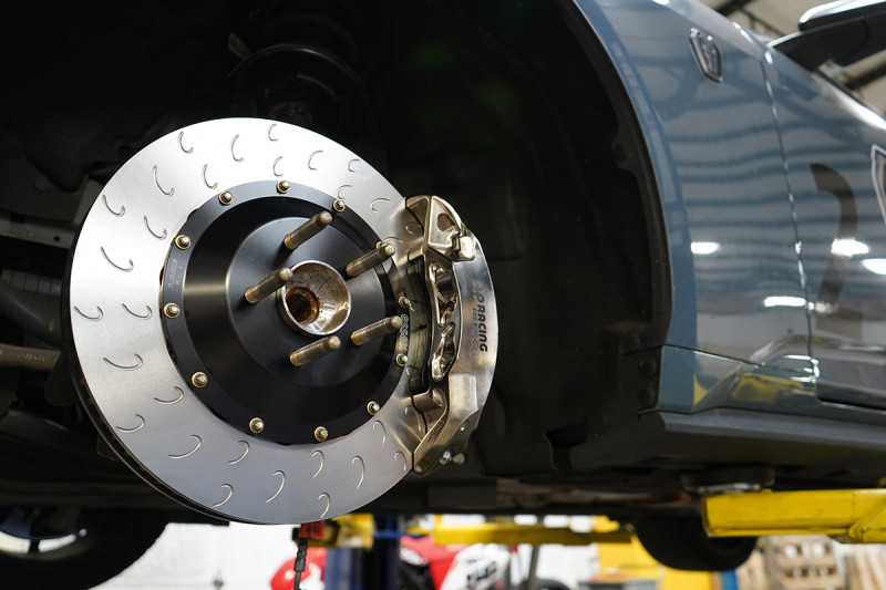ford_s650_dark_horse_9668_enp_lift_1200.jpg